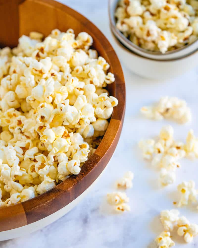 https://www.acouplecooks.com/wp-content/uploads/2011/02/Stovetop-Popcorn-003.jpg