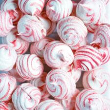 Peppermint Meringues-image