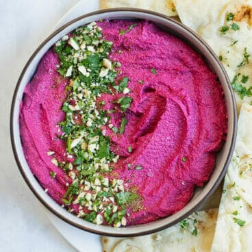 Beet hummus