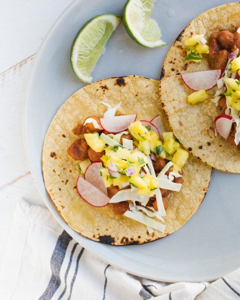 BBQ Bean Tacos with Pineapple Salsa | 28 Day Vegan Meal Plan | Easy vegan meals | Meal planning ideas | Meal prep plans | Meal planning calendar