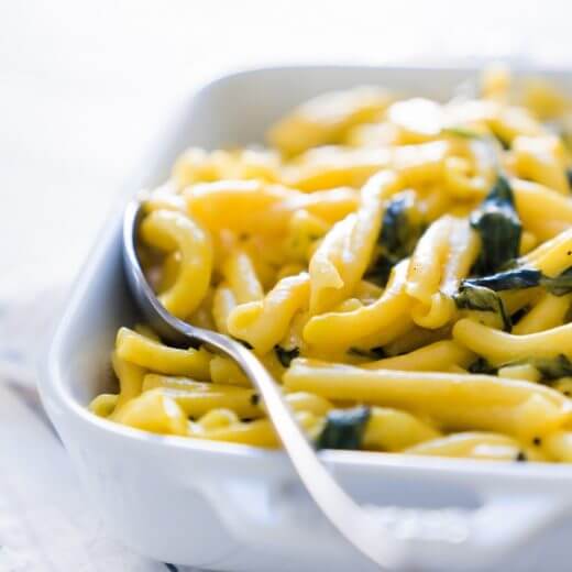 Greek Yogurt Mac and Cheese – A Couple Cooks