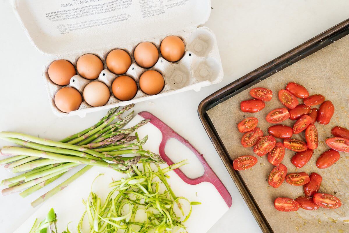 Asparagus, eggs, tomatoes