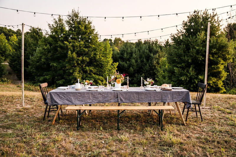 How to host a backyard party | backyard party ideas | outdoor dinner party | cookbook club