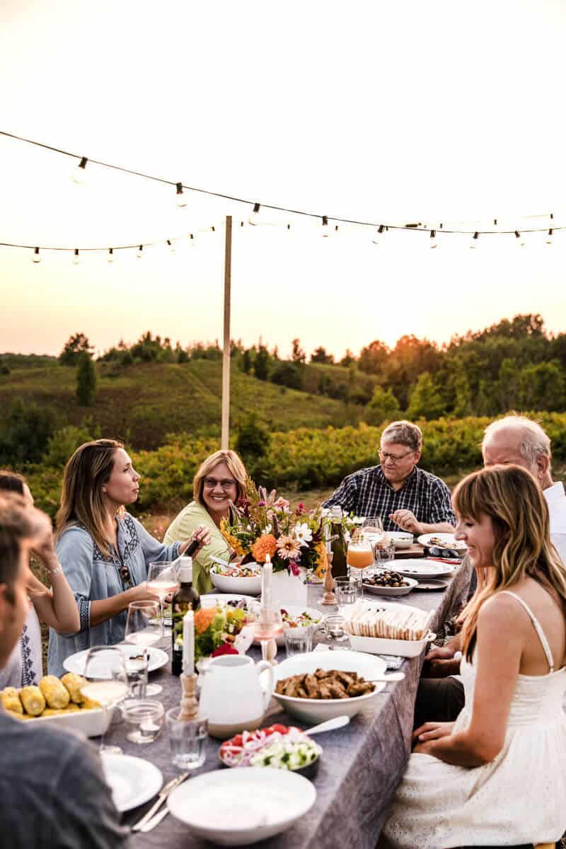 How to host a backyard party | backyard party ideas | outdoor dinner party | cookbook club