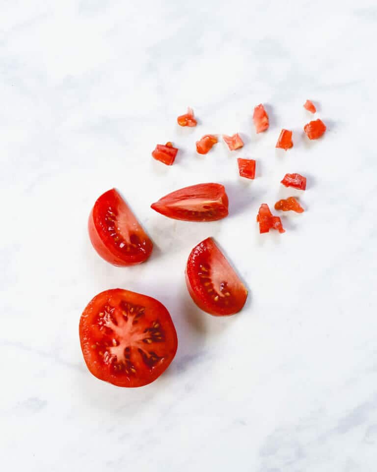 How to Cut a Tomato