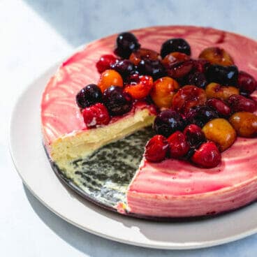 Cherry Cheesecake | Greek yogurt cheesecake | Crustless cheesecake