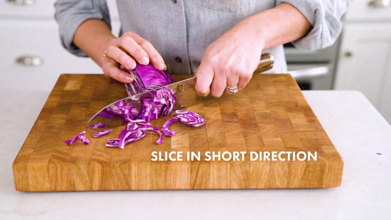 How to cut cabbage / shredded cabbage | Thinly slice in short direction