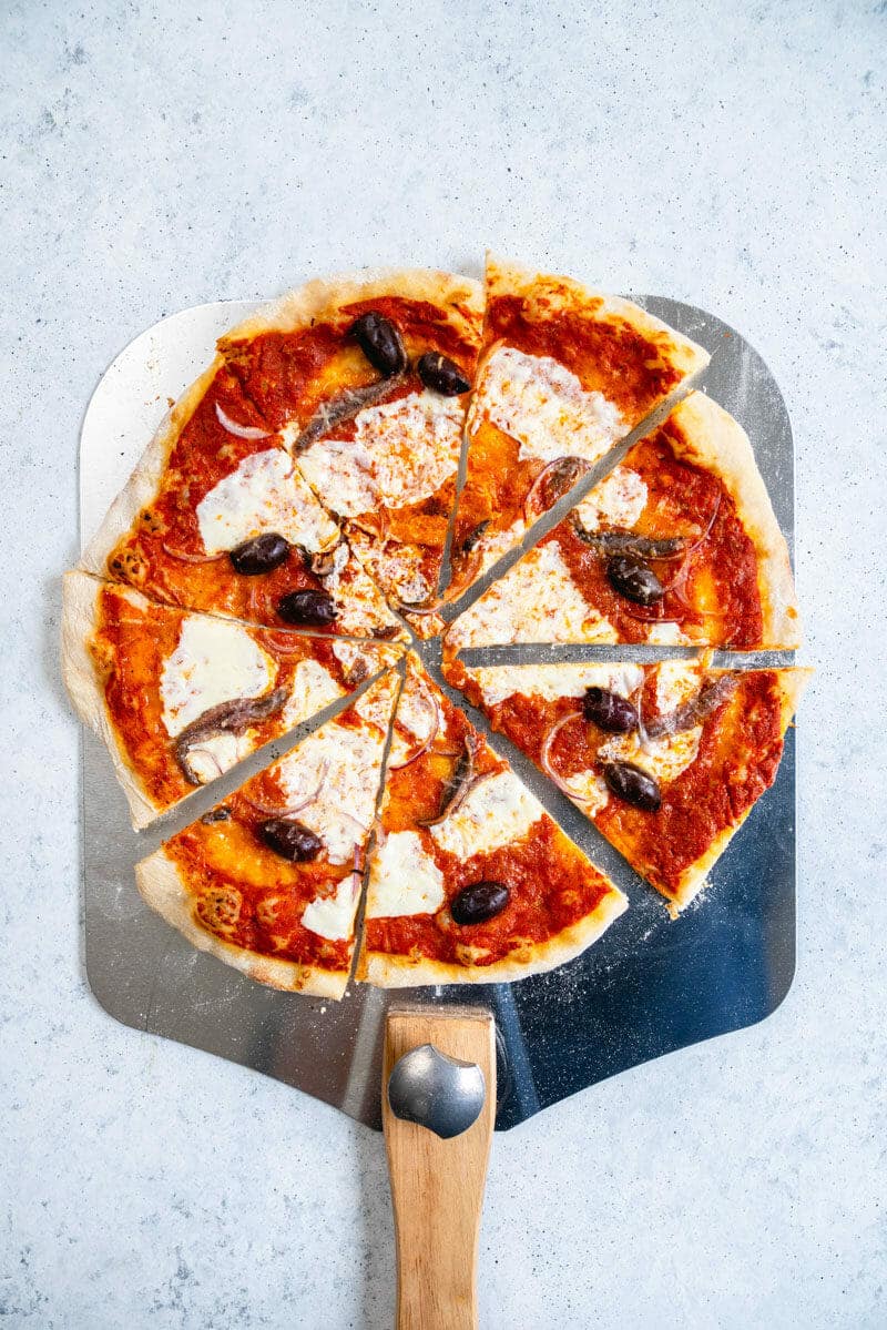 Anchovy pizza