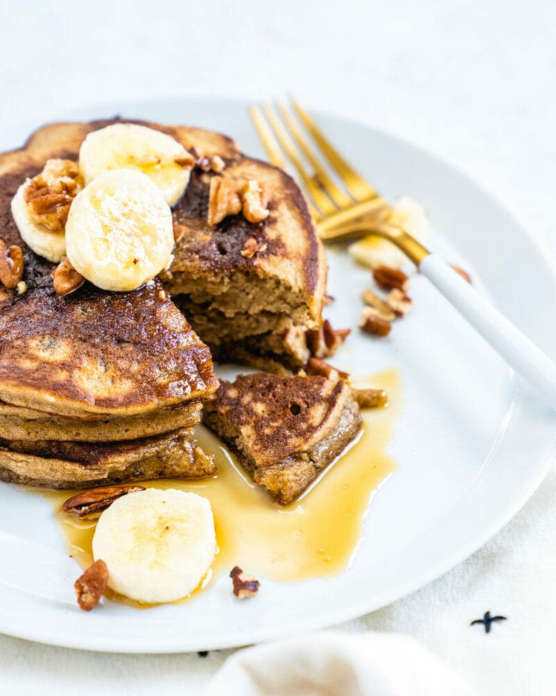 Banana Oatmeal Pancakes (No Flour!) A Couple Cooks
