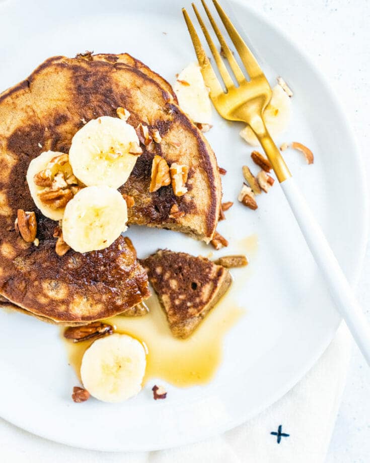 Banana Oatmeal Pancakes (No Flour!) A Couple Cooks