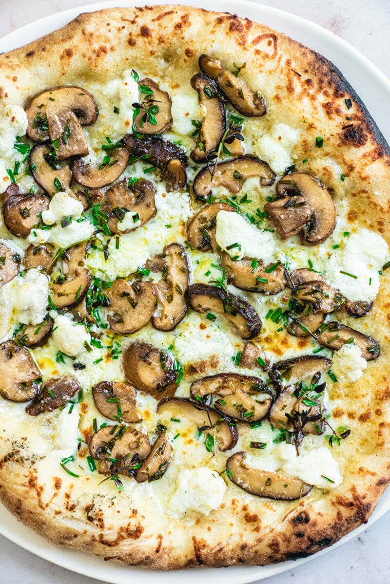 Mushroom pizza | White pizza