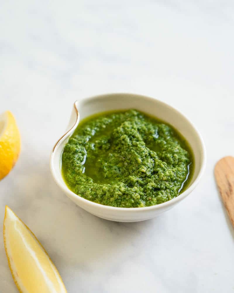 Vegan cashew pesto