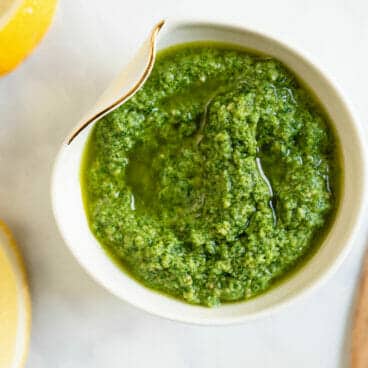 Vegan cashew pesto