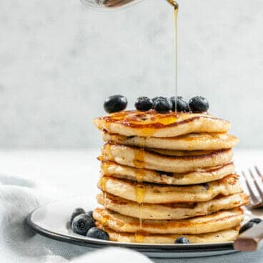 Vegan blueberry pancakes