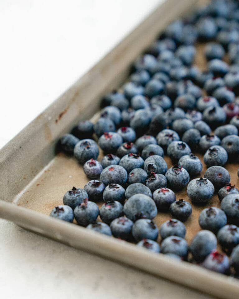 How to Freeze Blueberries (Quick & Easy!) A Couple Cooks