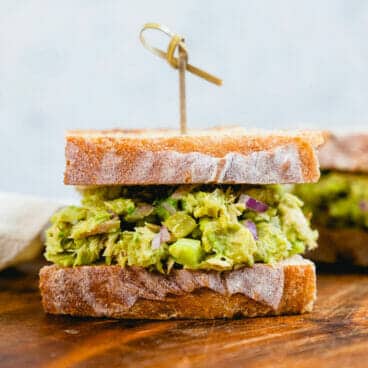 Avocado tuna salad