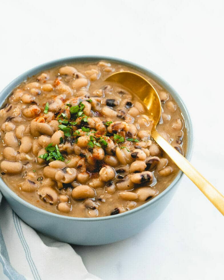 Easy Black Eyed Peas Recipe – A Couple Cooks