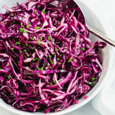 Red cabbage slaw