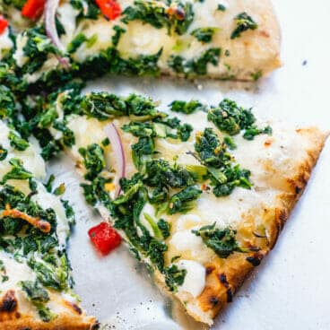 Spinach pizza