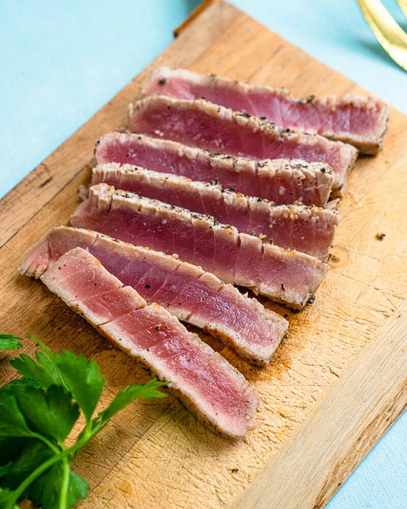 Grilled tuna steak