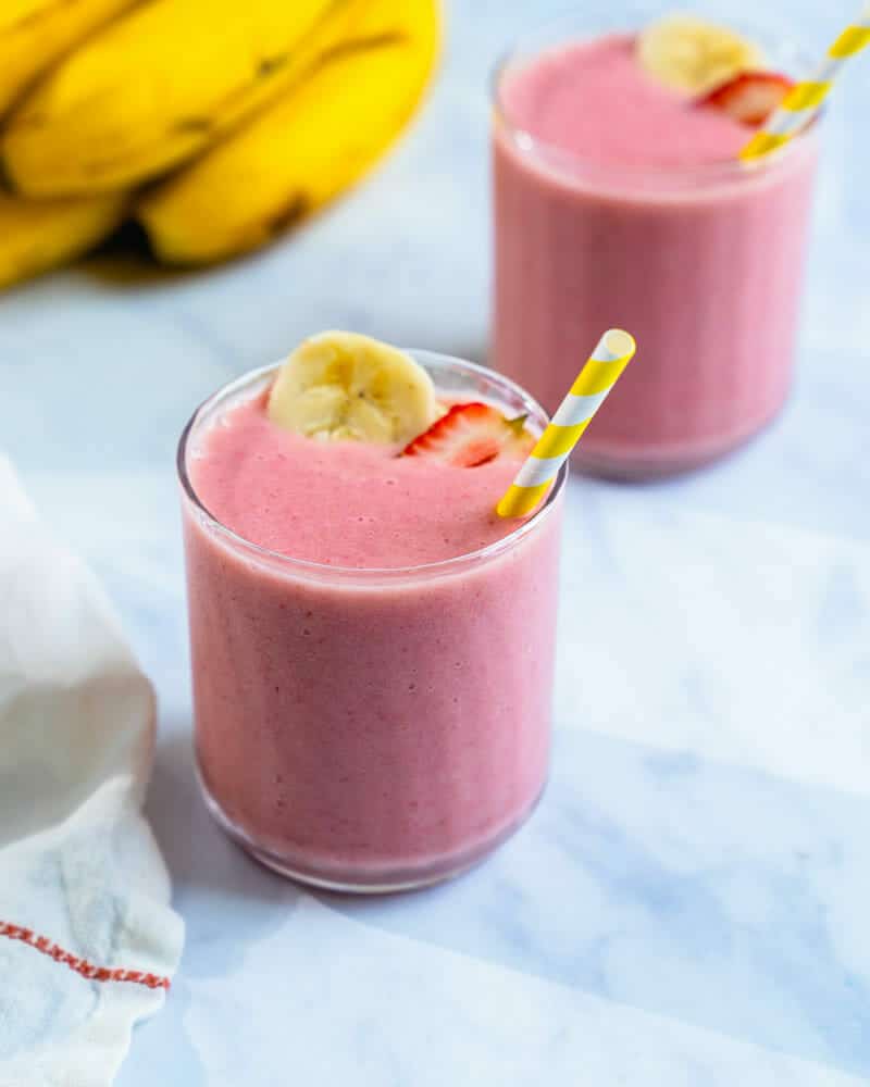 ad Watch me Make a Chocolate Strawberry Banana protein shake With