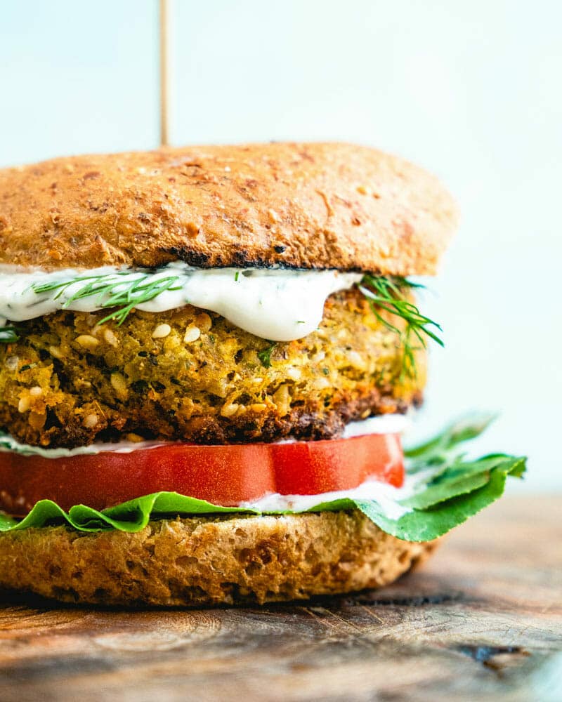 Falafel burger