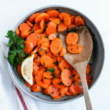 Easy Steamed Carrots-image