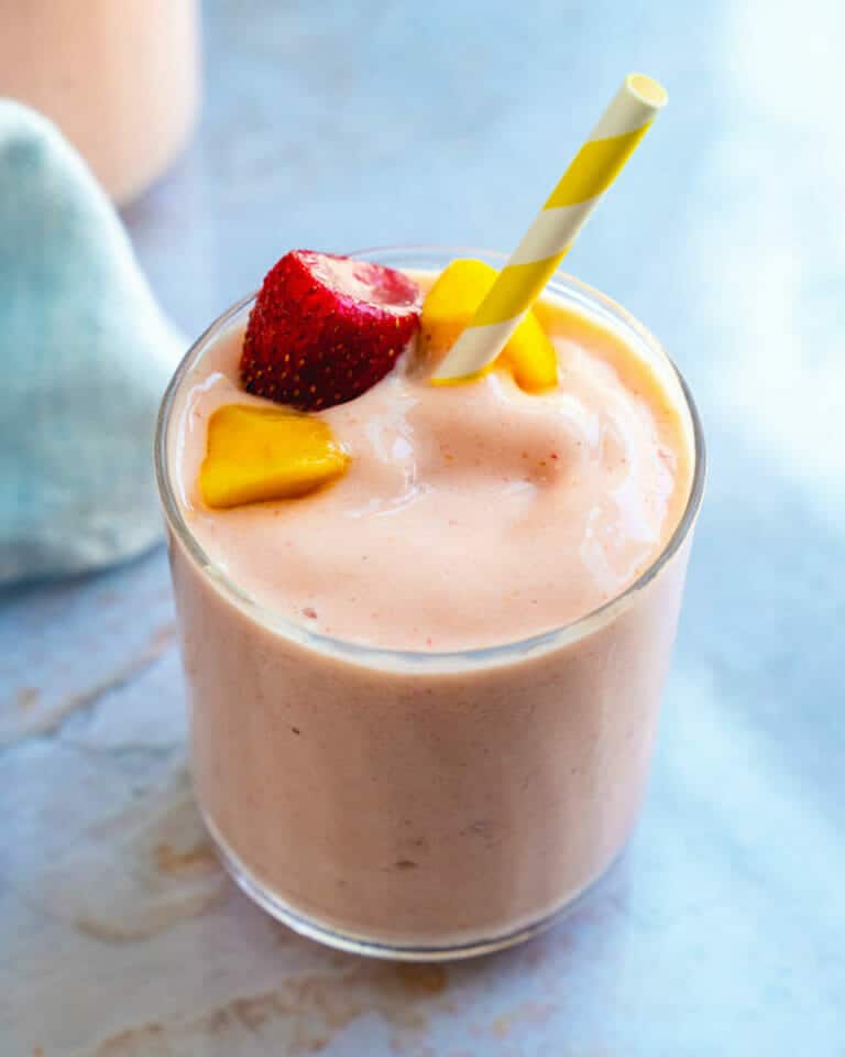 *Best* Strawberry Mango Smoothie – A Couple Cooks