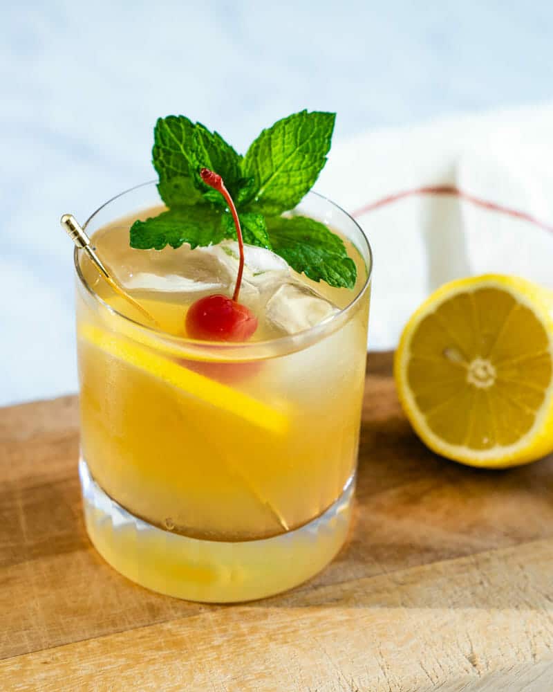 Bourbon lemonade