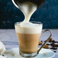 How to Froth Milk (3 Best Ways!)-image