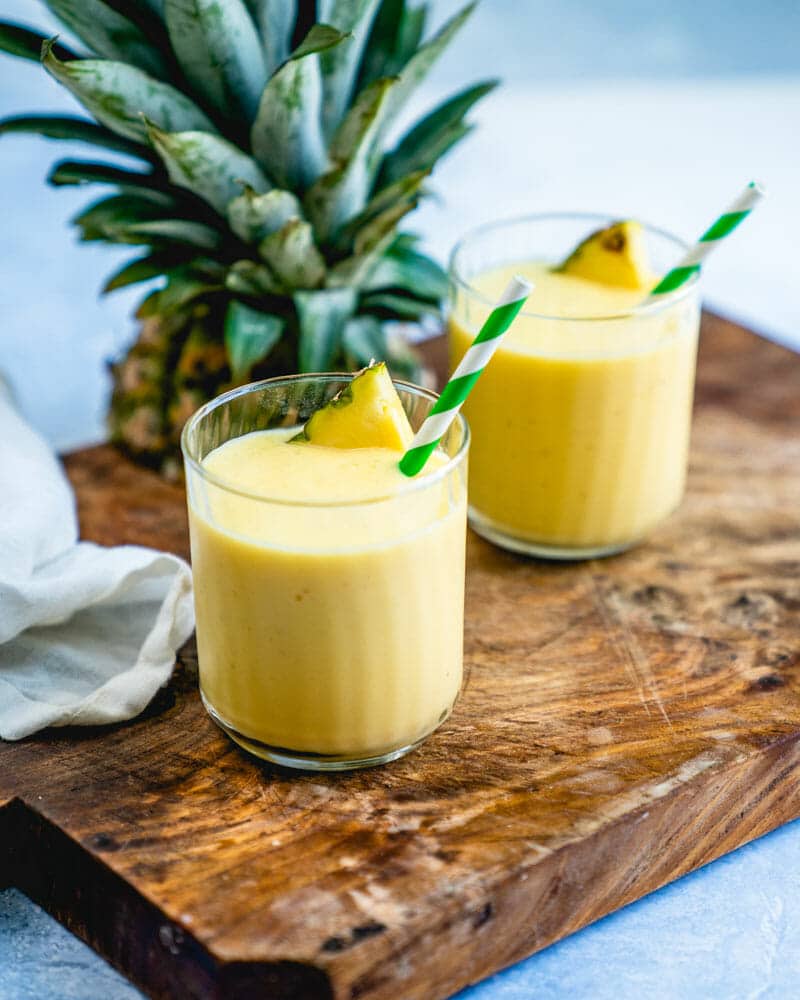 Mango pineapple smoothie