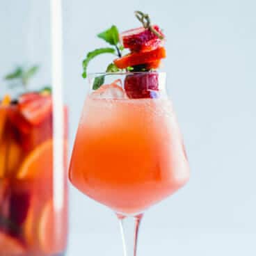 Strawberry sangria