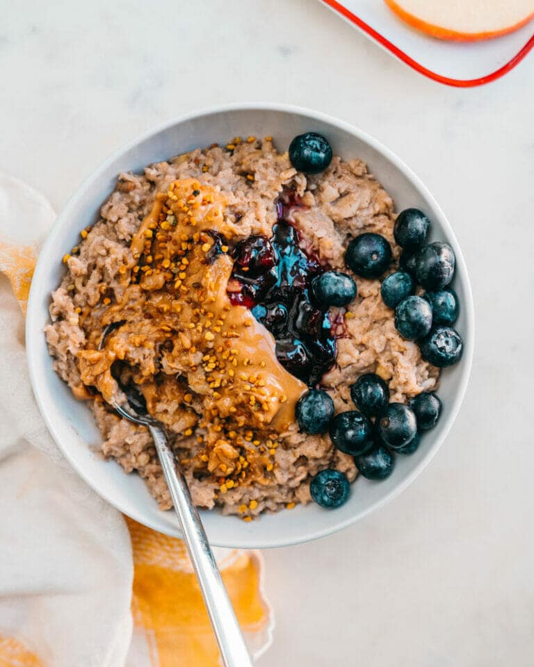 Peanut Butter Oatmeal (Easy Breakfast Idea!) A Couple Cooks