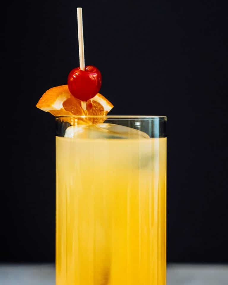 The Screwdriver (Easy Classic Drink!) A Couple Cooks
