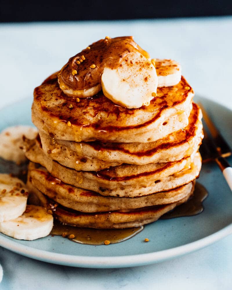 Banana oatmeal pancakes