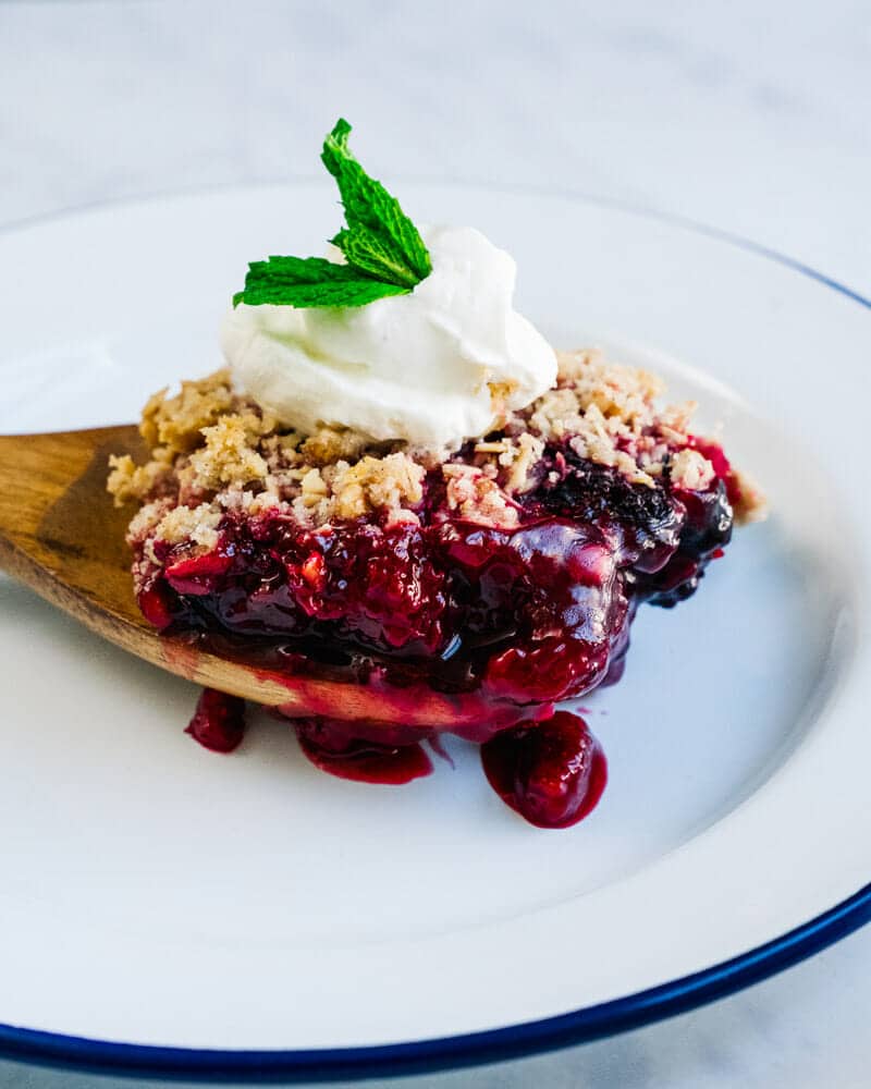 Blackberry crisp