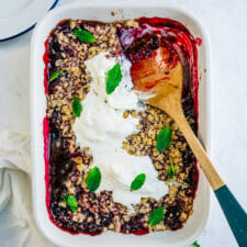 Classic Blackberry Crisp