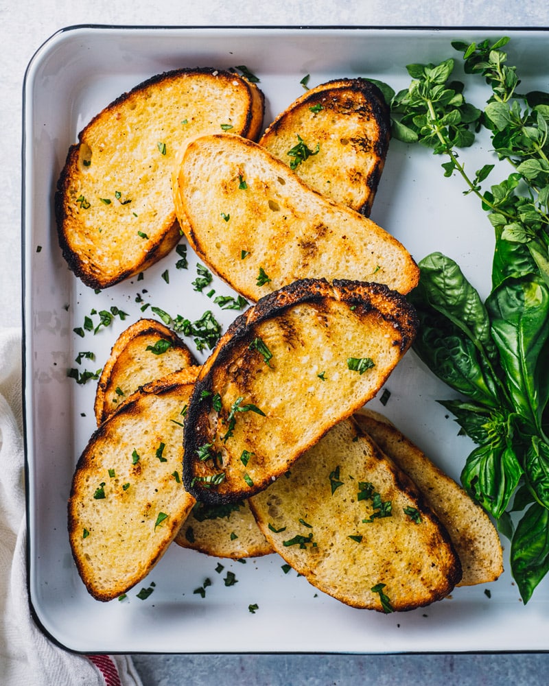 Grilled garlic bread