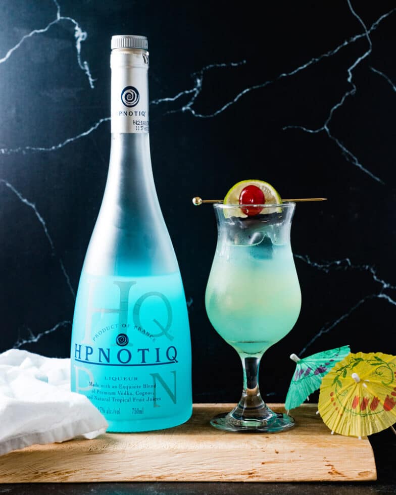 Hpnotiq Drink (Hypnotic Breeze) A Couple Cooks