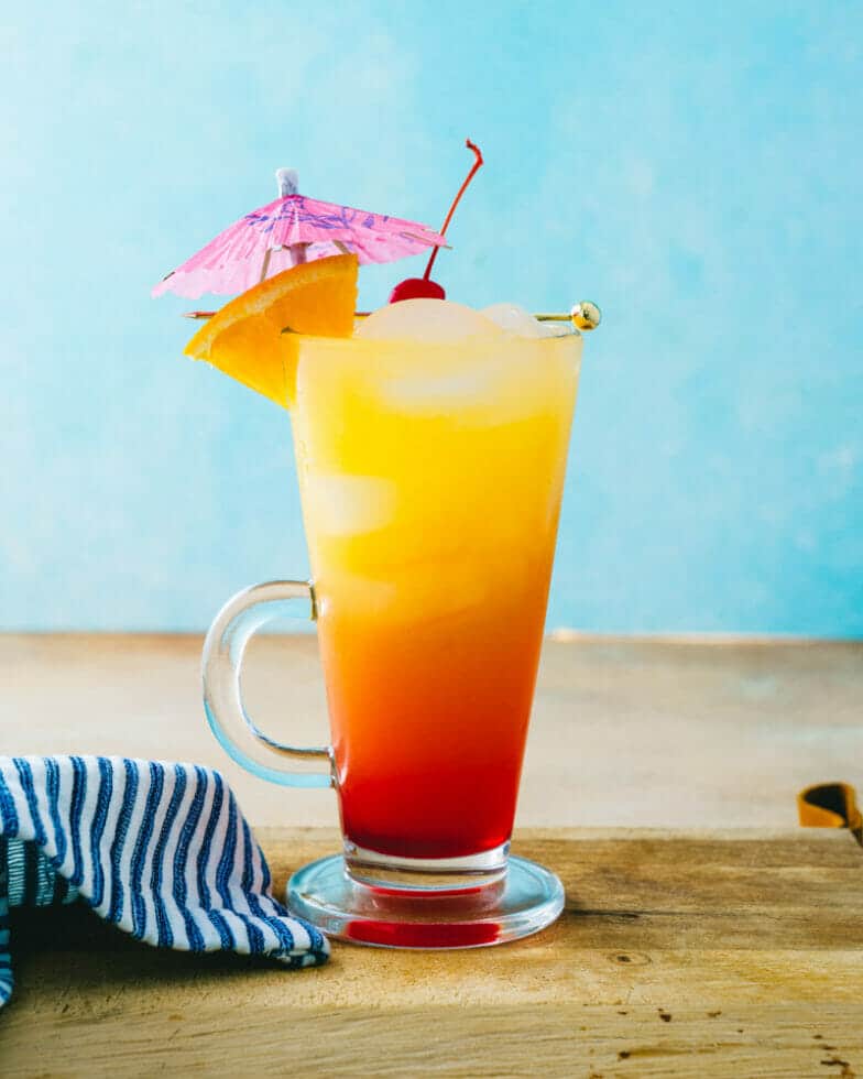 10 Top Malibu Drinks to Try A Couple Cooks