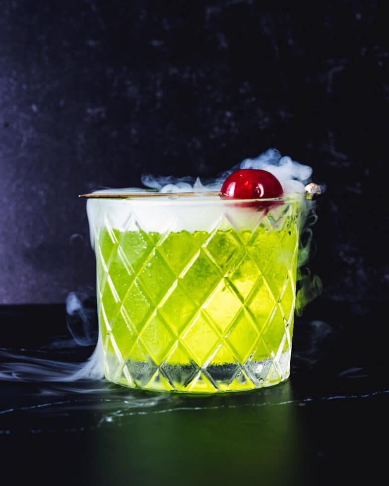 How to Make Dry Ice Drinks & Cocktails! A Couple Cooks