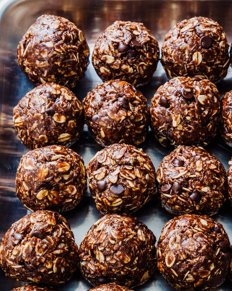 No Bake Healthy Protein Balls - The Clean Eating Couple