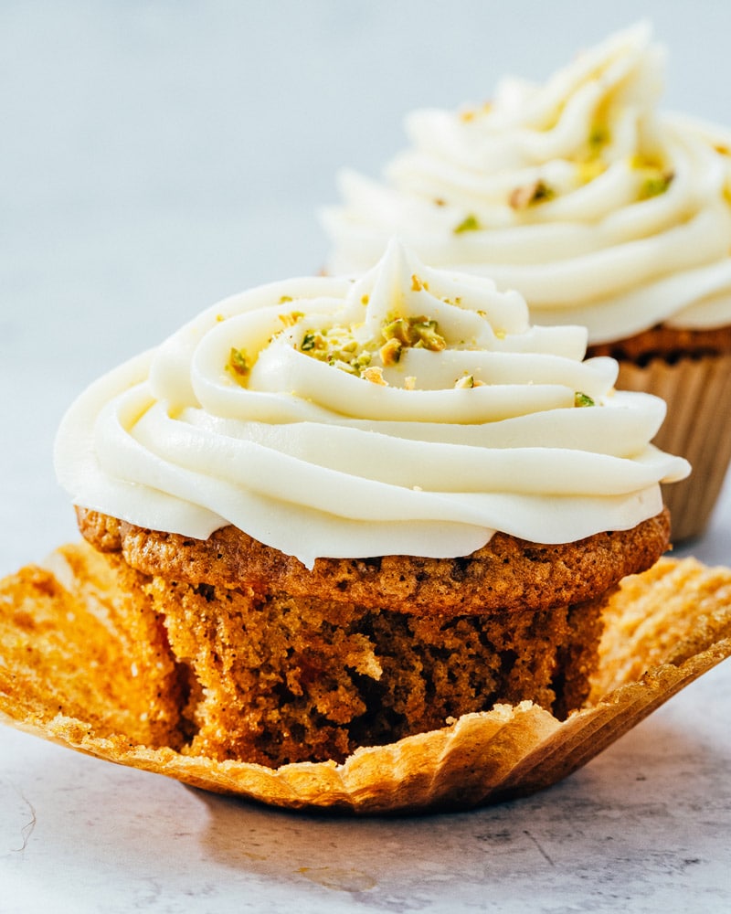 Carrot cake cupcakes