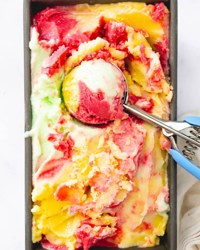 This Secret Rainbow Sherbet Holds a Surprise That No One Anticipates
