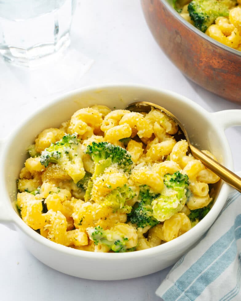 Broccoli Mac and Cheese A Couple Cooks
