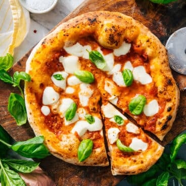 Margherita style pan pizza - Easy Meals with Video Recipes by Chef