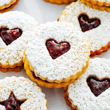 Linzer Cookies