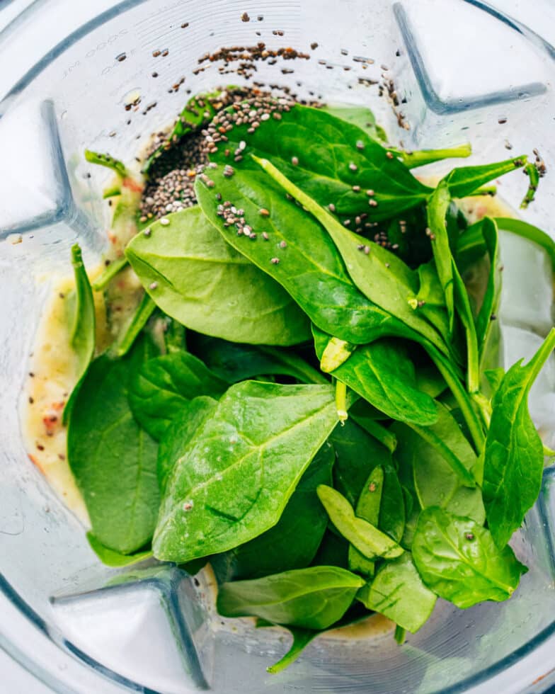 green-detox-smoothie-100-natural-a-couple-cooks