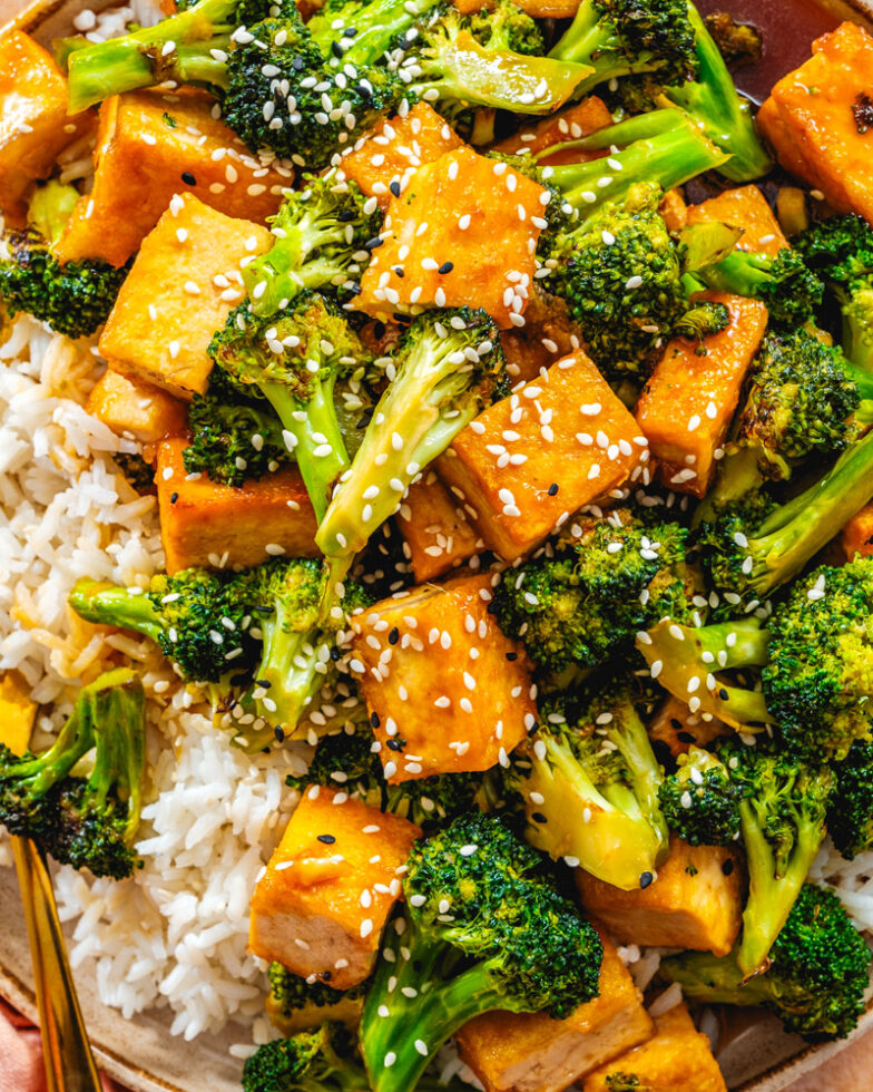 Tofu Broccoli Stir Fry (Fast & Easy!) – A Couple Cooks