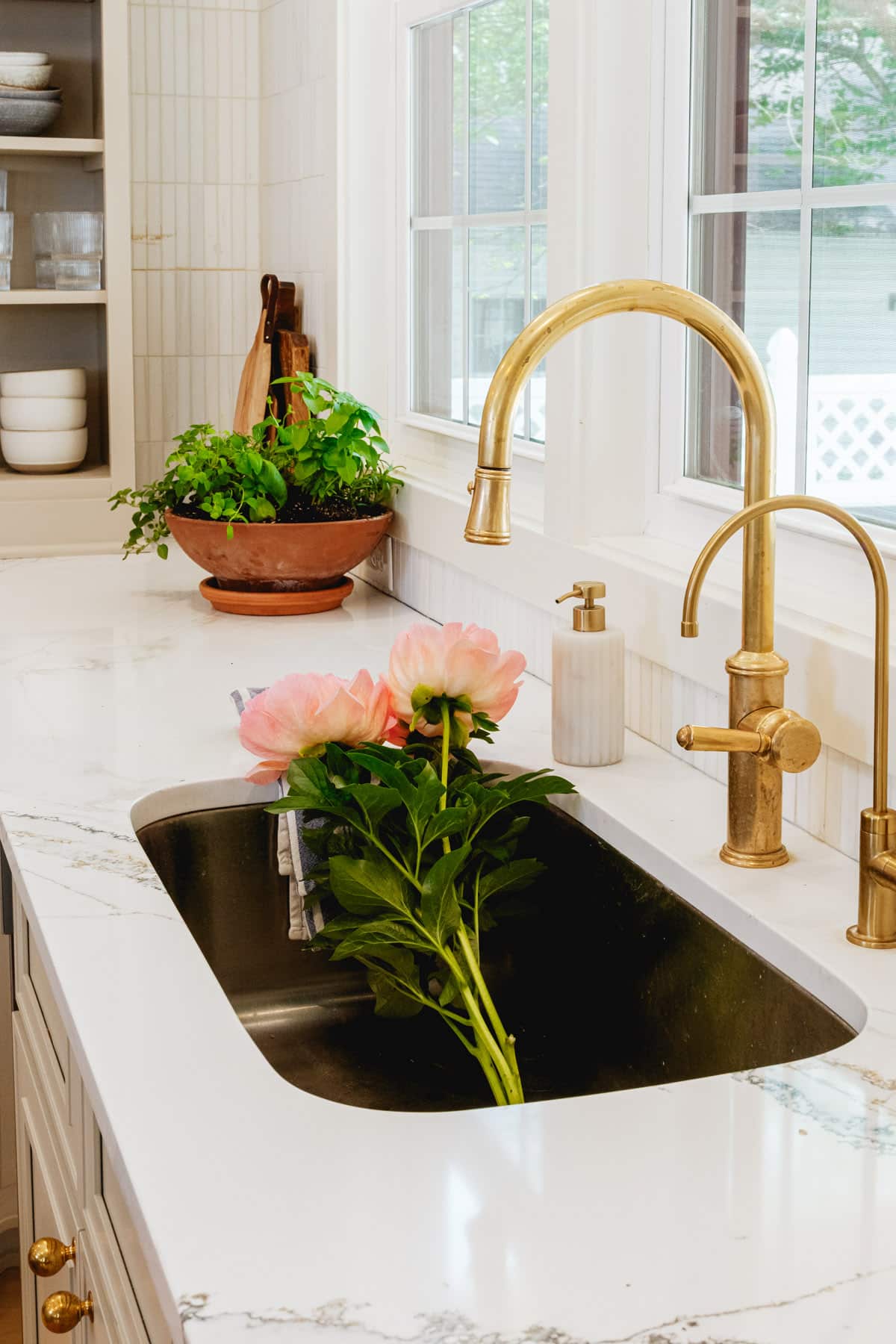 Kitchen sink